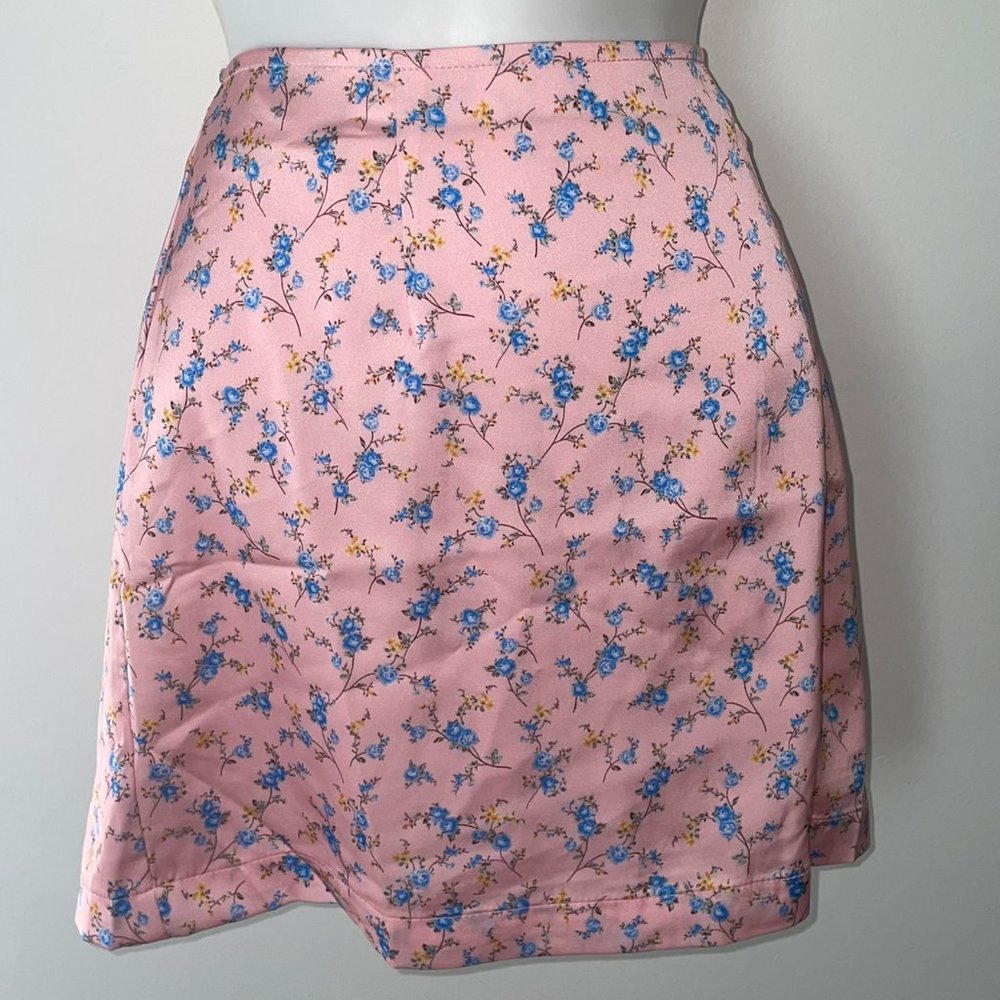 Forever 21 Pink Floral Mini Skirt